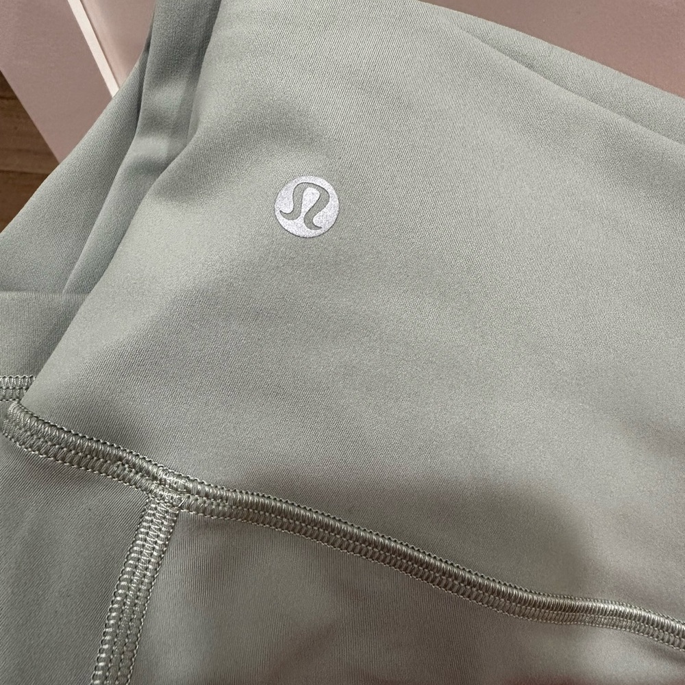 Lululemon Light sage Green Leggings